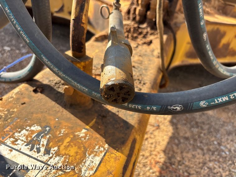 image for item DV4308 John Deere 1812C scraper