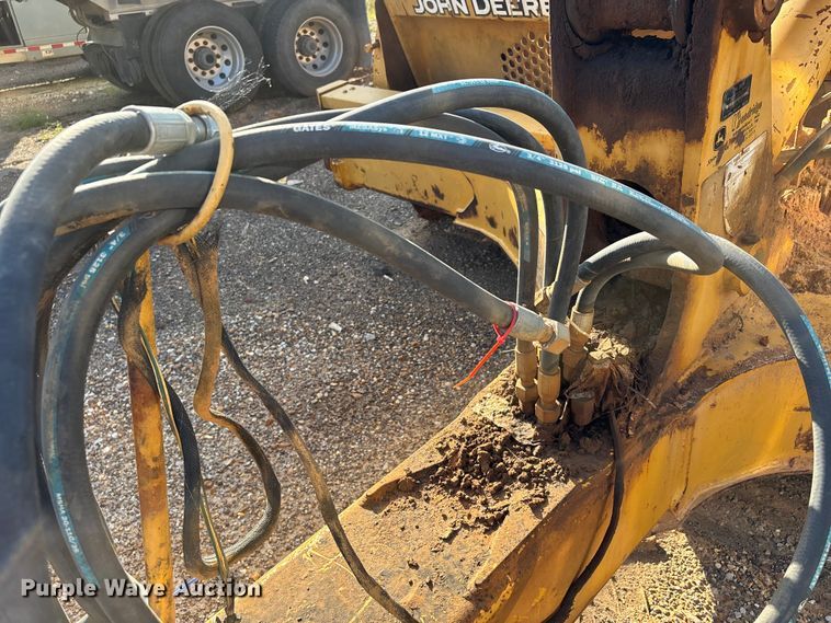 image for item DV4308 John Deere 1812C scraper