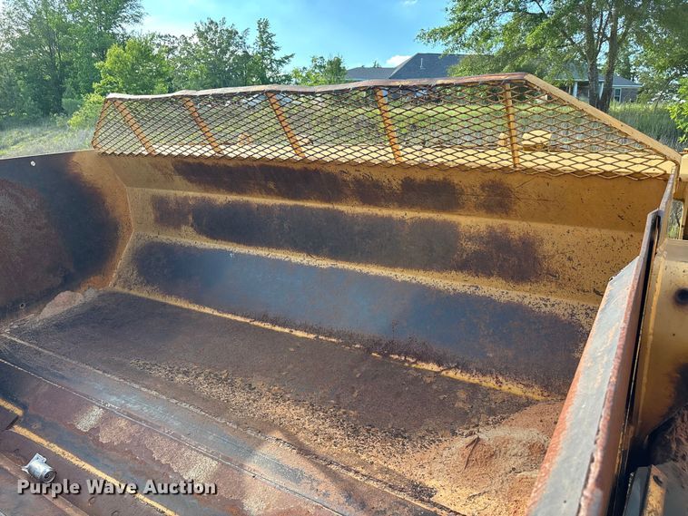 image for item DV4308 John Deere 1812C scraper