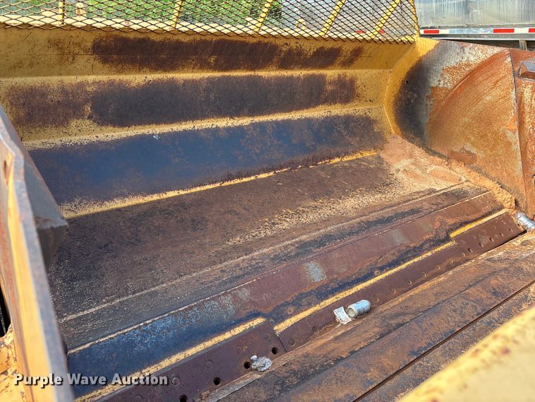 image for item DV4308 John Deere 1812C scraper