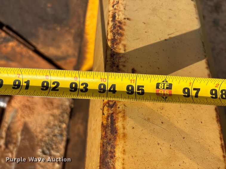 image for item DV4308 John Deere 1812C scraper