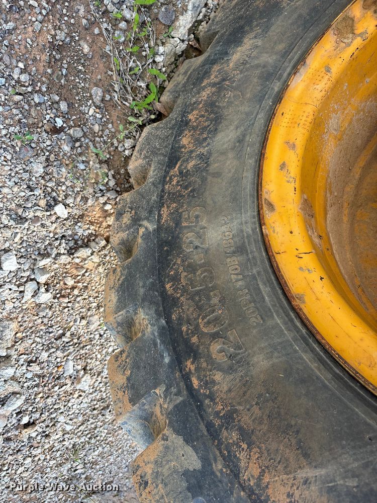 image for item DV4308 John Deere 1812C scraper