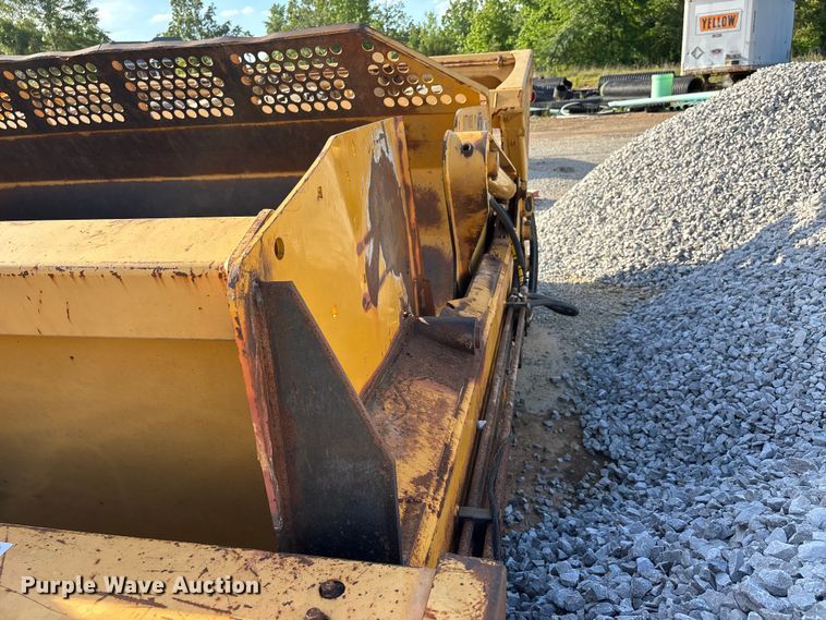 image for item DV4309 John Deere 1812C scraper