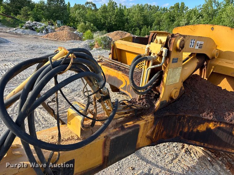 image for item DV4311 John Deere 1812C scraper