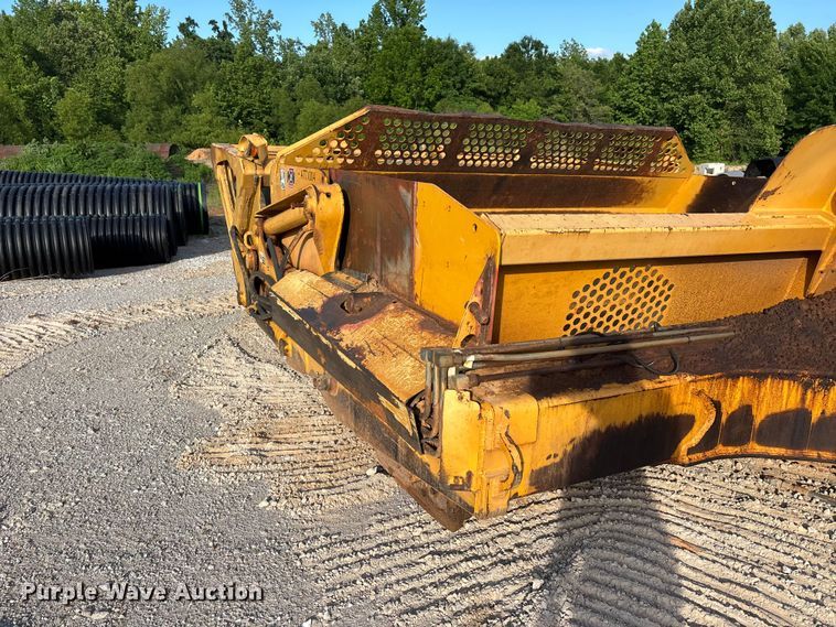 image for item DV4311 John Deere 1812C scraper