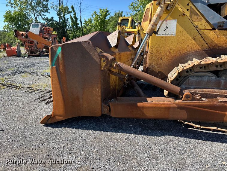 image for item DV4312 2000 Komatsu D155AX-5 dozer