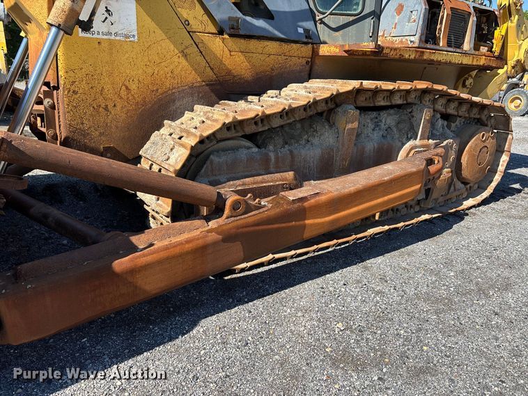 image for item DV4312 2000 Komatsu D155AX-5 dozer