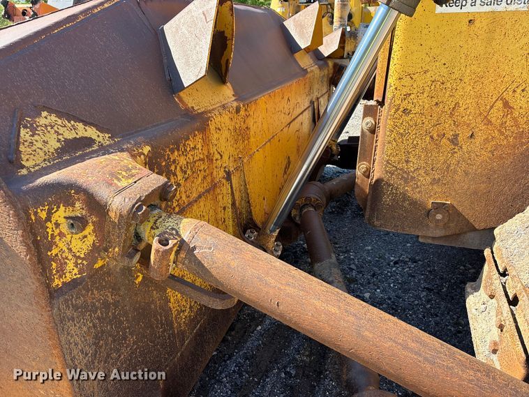 image for item DV4312 2000 Komatsu D155AX-5 dozer