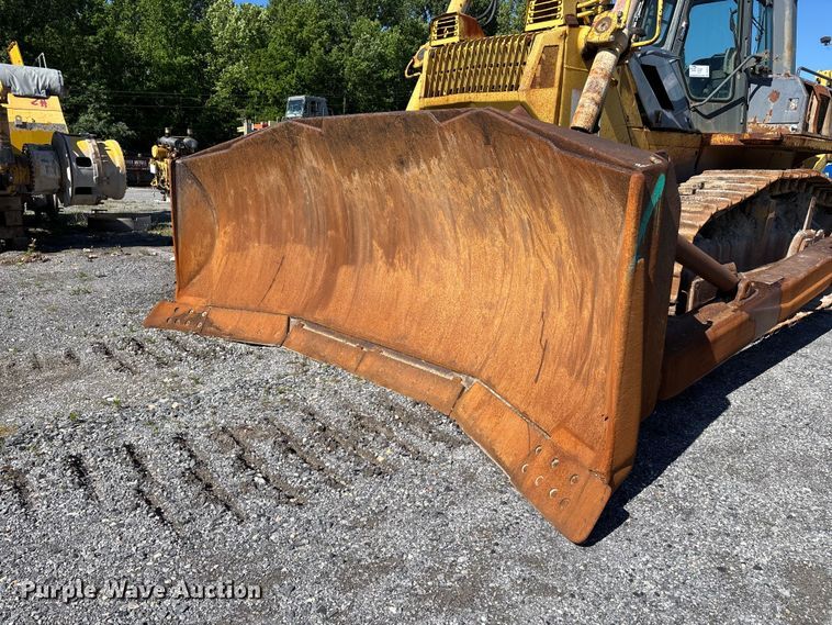 image for item DV4312 2000 Komatsu D155AX-5 dozer