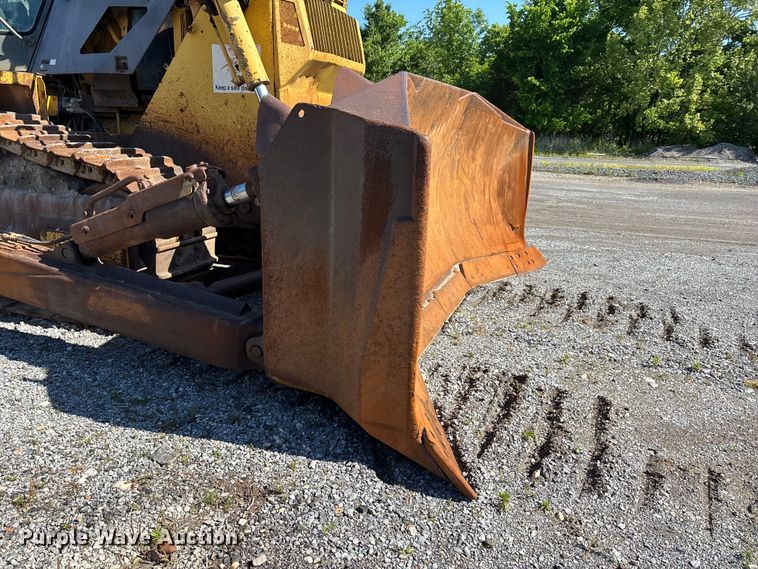 image for item DV4312 2000 Komatsu D155AX-5 dozer