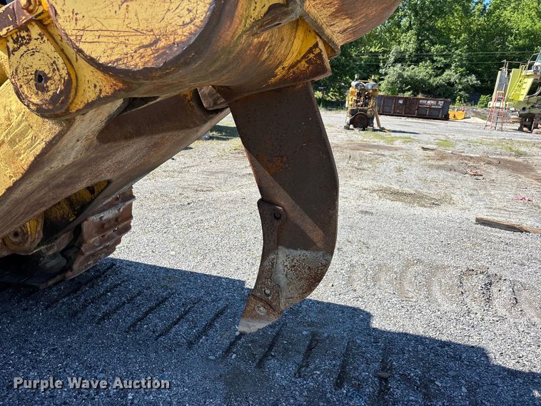 image for item DV4312 2000 Komatsu D155AX-5 dozer