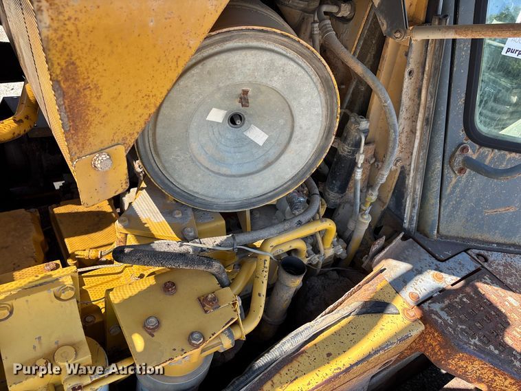 image for item DV4312 2000 Komatsu D155AX-5 dozer