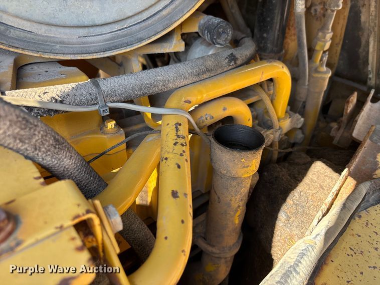 image for item DV4312 2000 Komatsu D155AX-5 dozer