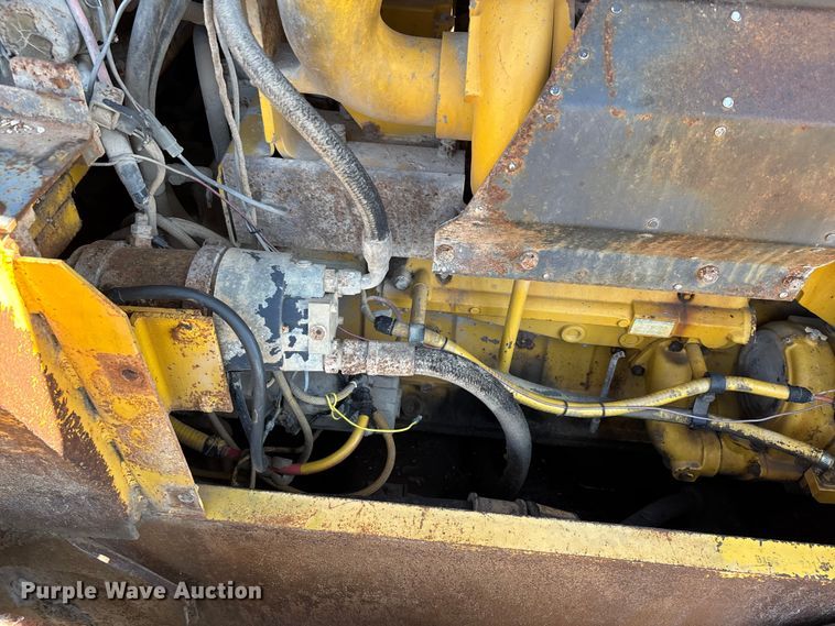 image for item DV4312 2000 Komatsu D155AX-5 dozer
