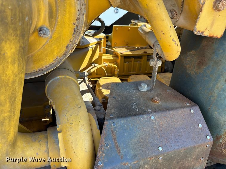 image for item DV4312 2000 Komatsu D155AX-5 dozer