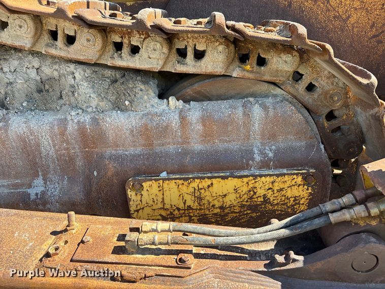 image for item DV4312 2000 Komatsu D155AX-5 dozer