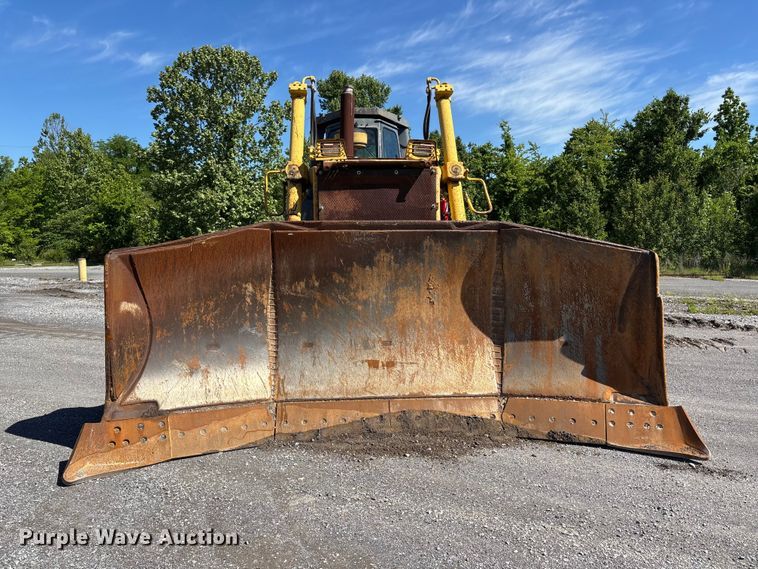 image for item DV4313 2001 Komatsu DD155AX-5 dozer