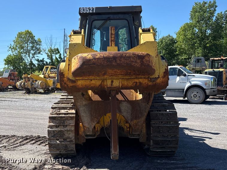 image for item DV4313 2001 Komatsu DD155AX-5 dozer