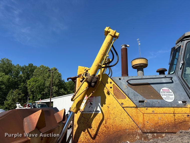 image for item DV4313 2001 Komatsu DD155AX-5 dozer