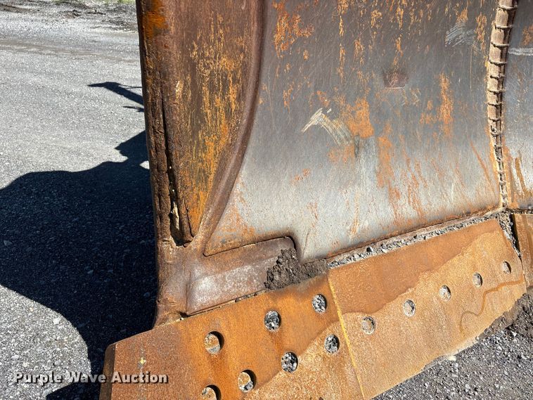image for item DV4313 2001 Komatsu DD155AX-5 dozer