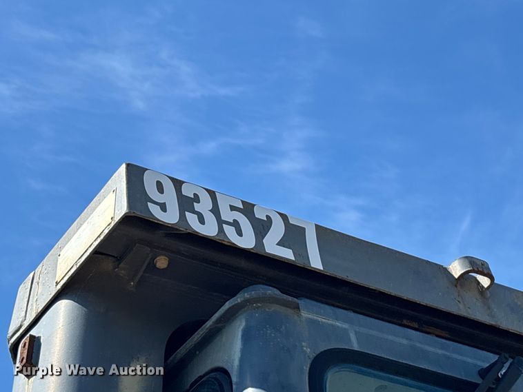 image for item DV4313 2001 Komatsu DD155AX-5 dozer