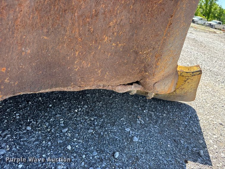 image for item DV4313 2001 Komatsu DD155AX-5 dozer