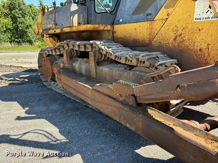 image for item DV4313 2001 Komatsu DD155AX-5 dozer