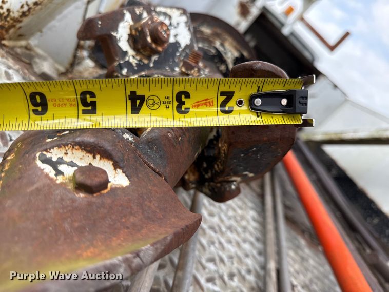 image for item DZ4429 1991 Ford F800 digger derrick truck