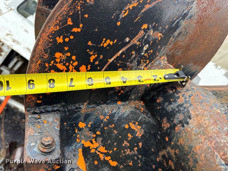 image for item DZ4429 1991 Ford F800 digger derrick truck