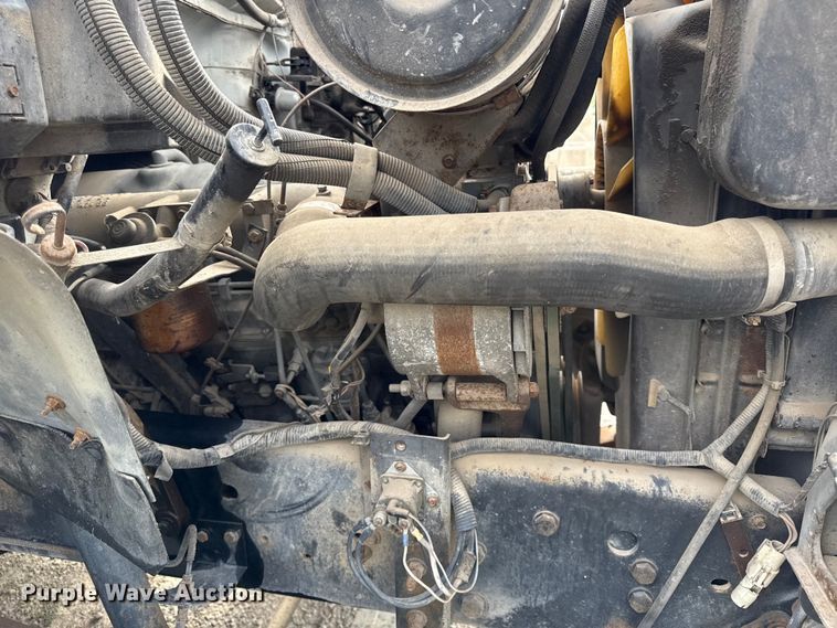 image for item DZ4429 1991 Ford F800 digger derrick truck
