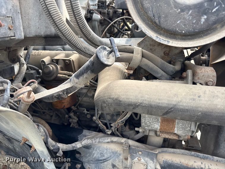 image for item DZ4429 1991 Ford F800 digger derrick truck