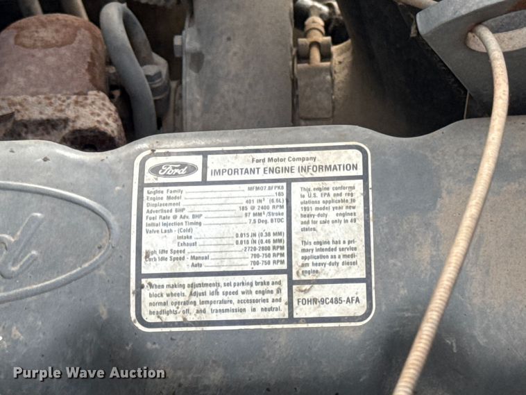 image for item DZ4429 1991 Ford F800 digger derrick truck