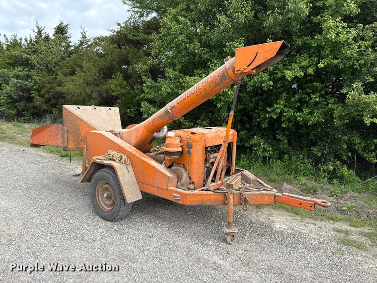 image for item DZ4430 Wood chuck Chipper wood chipper
