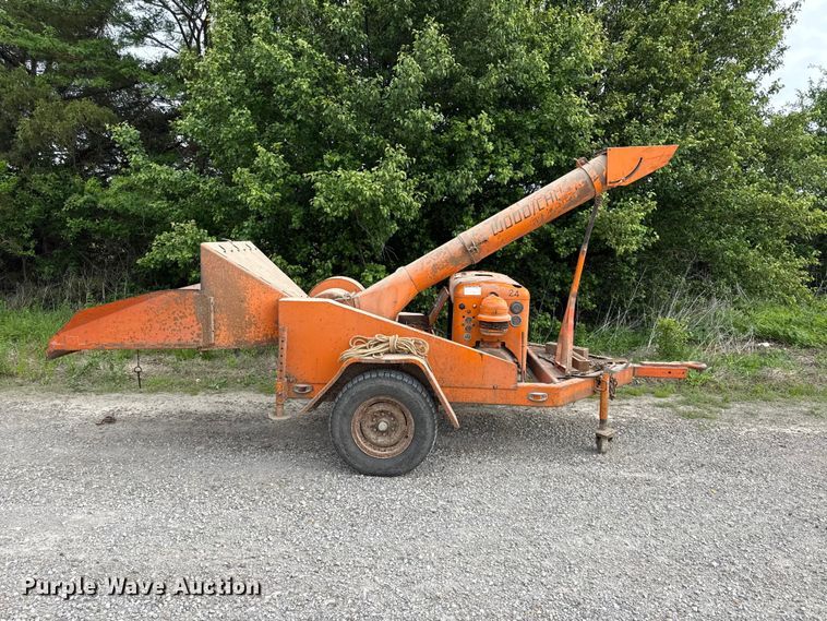 image for item DZ4430 Wood chuck Chipper wood chipper