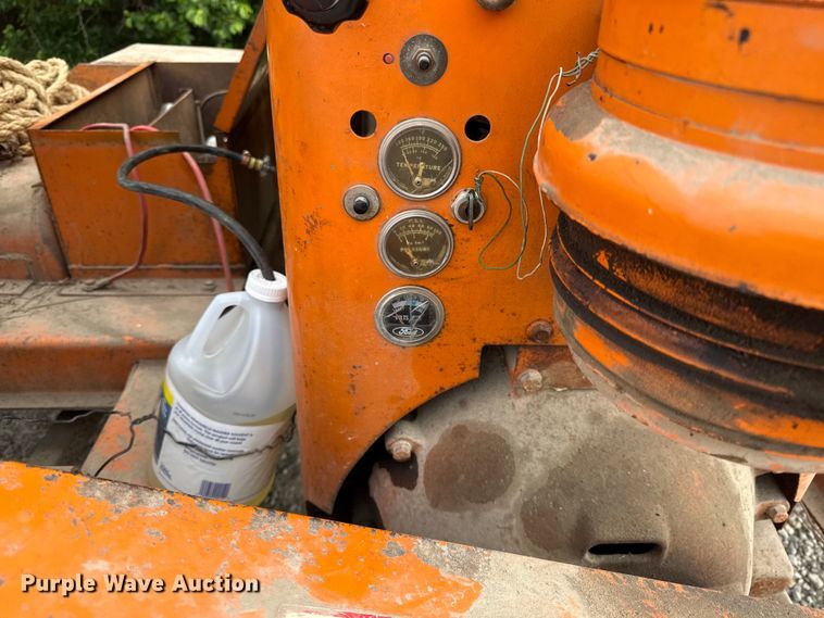 image for item DZ4430 Wood chuck Chipper wood chipper