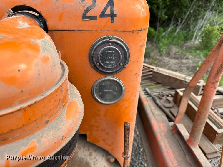 image for item DZ4430 Wood chuck Chipper wood chipper