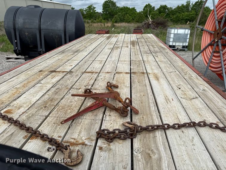image for item DZ4431 2005 Belshe equipment trailer