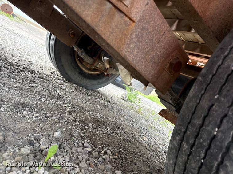 image for item DZ4431 2005 Belshe equipment trailer