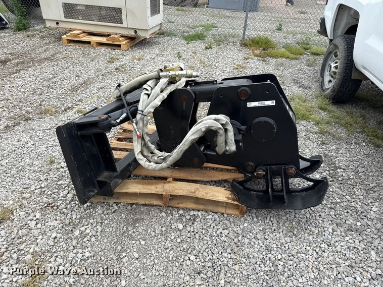 image for item DZ4432 2007 Ditch witch skid steer vibratory cable plow