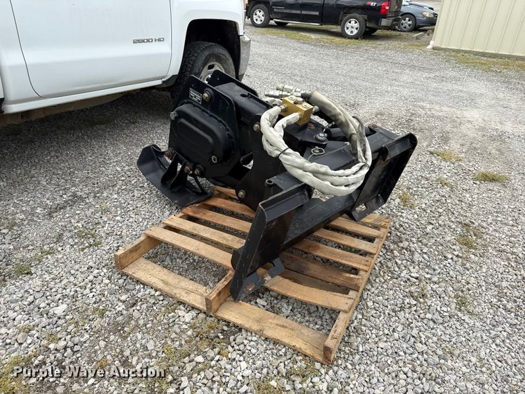 image for item DZ4432 2007 Ditch witch skid steer vibratory cable plow