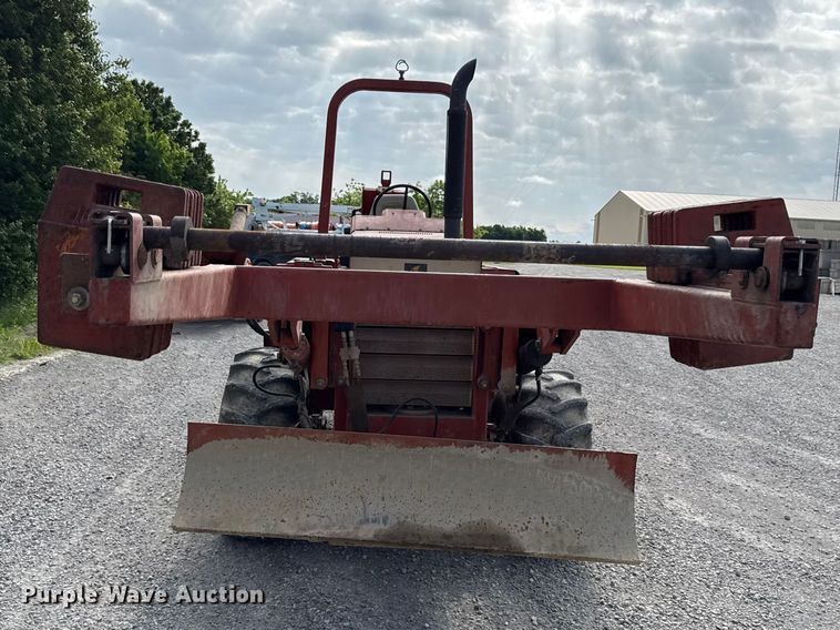 image for item DZ4433 1992 Ditch Witch 7520 vibratory cable plow