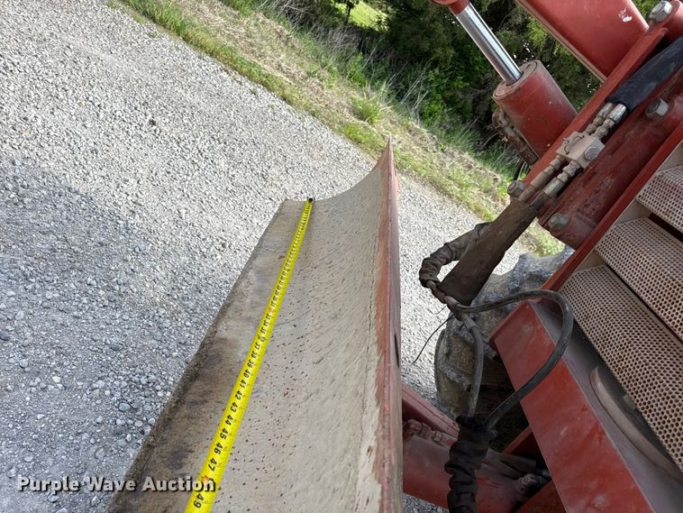 image for item DZ4433 1992 Ditch Witch 7520 vibratory cable plow