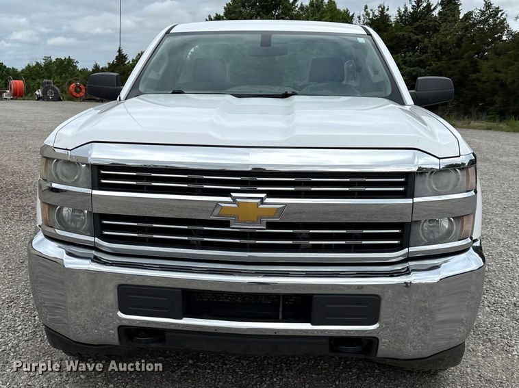 image for item DZ4434 2015 Chevrolet Silverado 2500 pickup truck