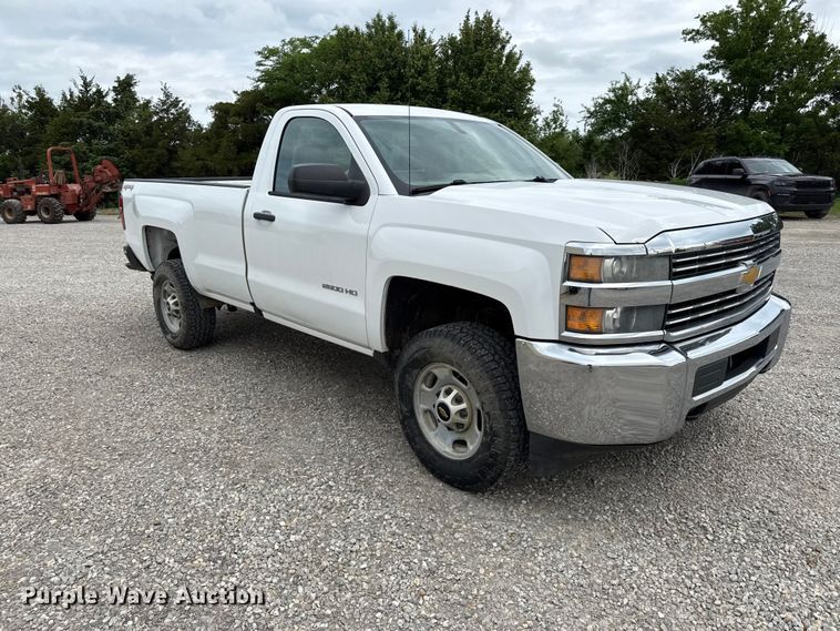 image for item DZ4434 2015 Chevrolet Silverado 2500 pickup truck