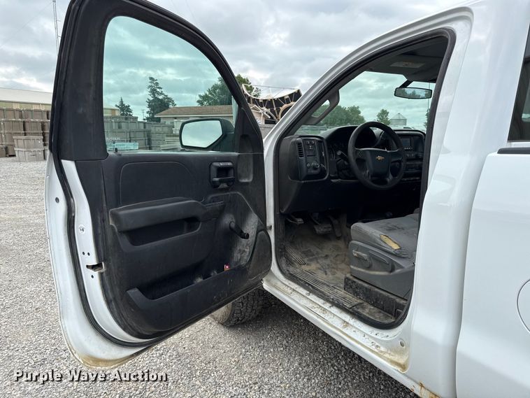 image for item DZ4434 2015 Chevrolet Silverado 2500 pickup truck