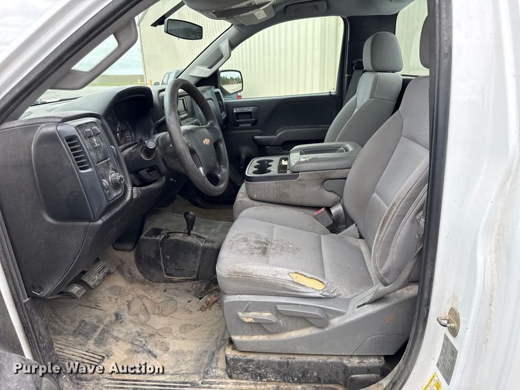 image for item DZ4434 2015 Chevrolet Silverado 2500 pickup truck