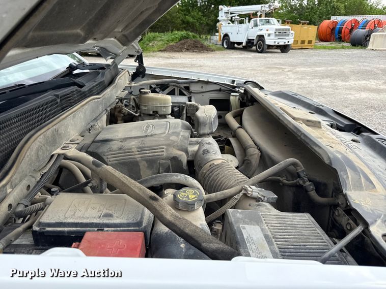 image for item DZ4434 2015 Chevrolet Silverado 2500 pickup truck