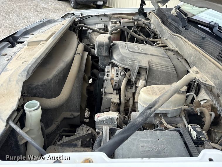 image for item DZ4434 2015 Chevrolet Silverado 2500 pickup truck