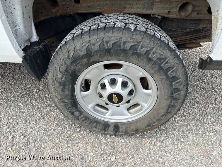 image for item DZ4434 2015 Chevrolet Silverado 2500 pickup truck