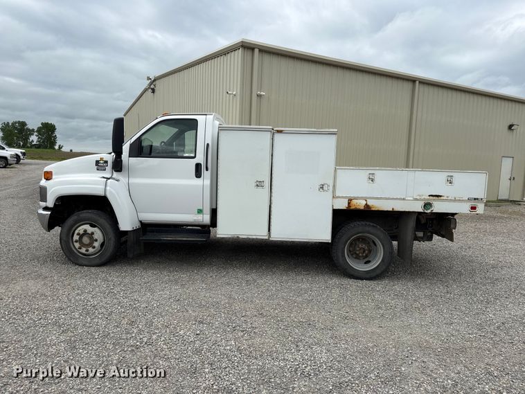 image for item DZ4435 2009 Chevrolet C4500 utility / service truck